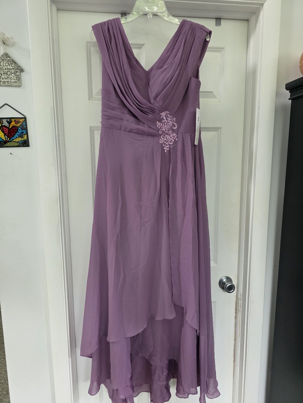 Elegant Lavender V-Neck Chiffon Evening Dress